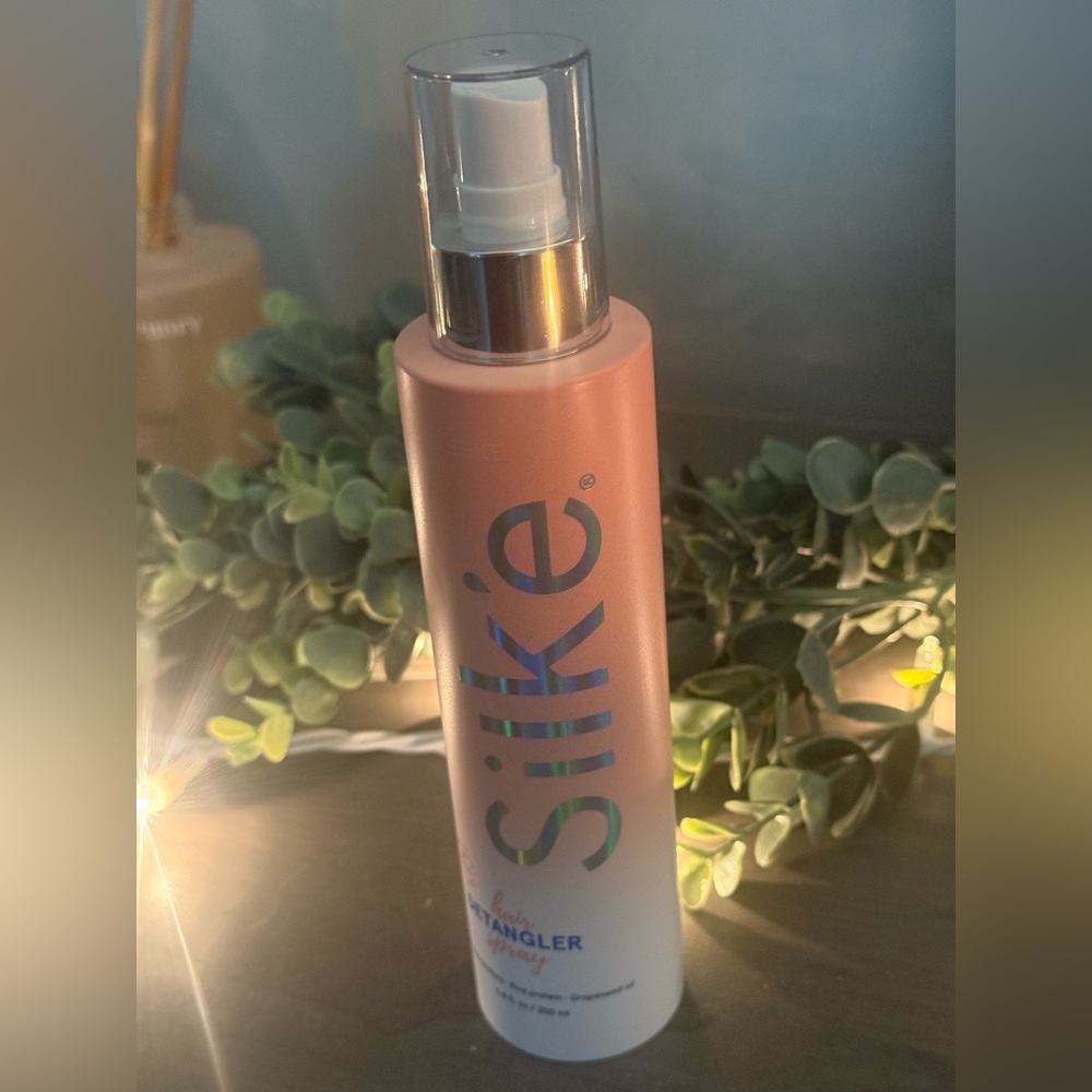 SLEEK'E Silk'e Hair Detangler Spray | NEW | 6.8 Full Size | Keratin Safe Sleek